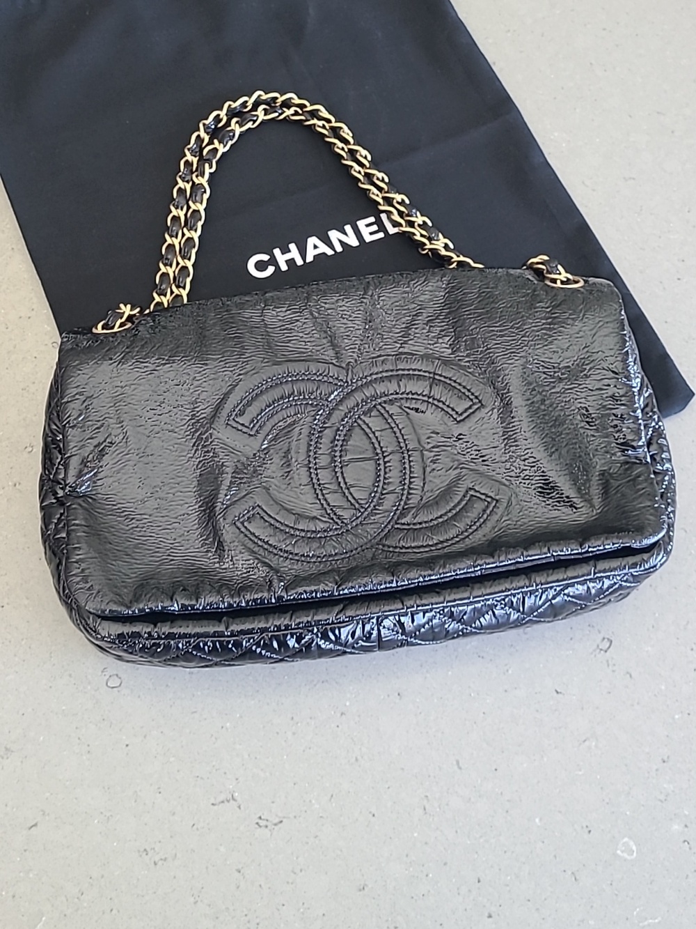 Chanel Rock & Chain Shoulder Bag – Black Patent Leather | Vintage